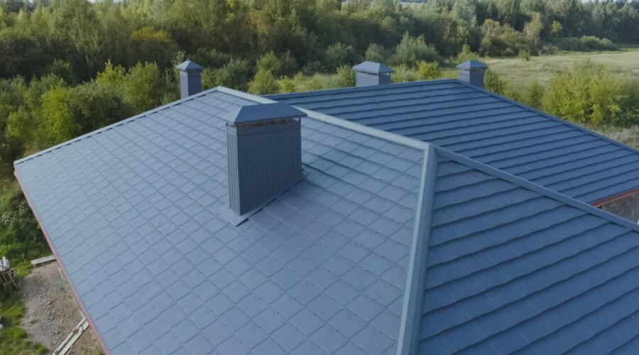 Professional gutter cleaning in Humeston, IA